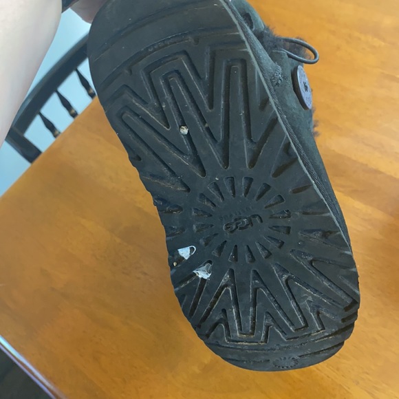 UGG Tall Bailey Button Boot 6 GUC Black - Picture 12 of 16